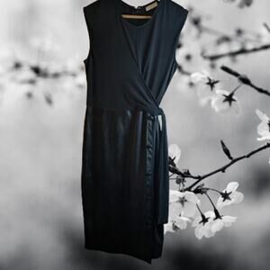 New York & Company medium sleeveless black faux leather polyester blend stretch